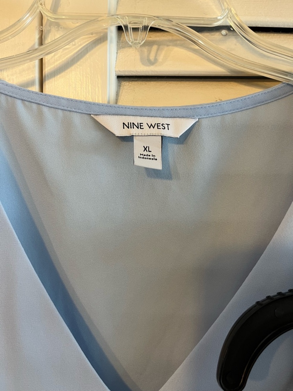 TWO Nine West V-Neck Camisole Tanks - Picture 5 of 6